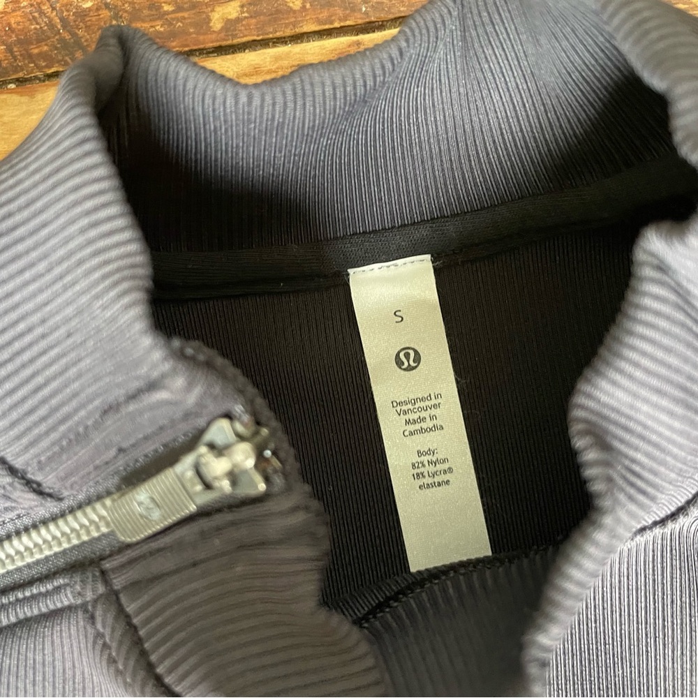 Lululemon Pullover - image 2